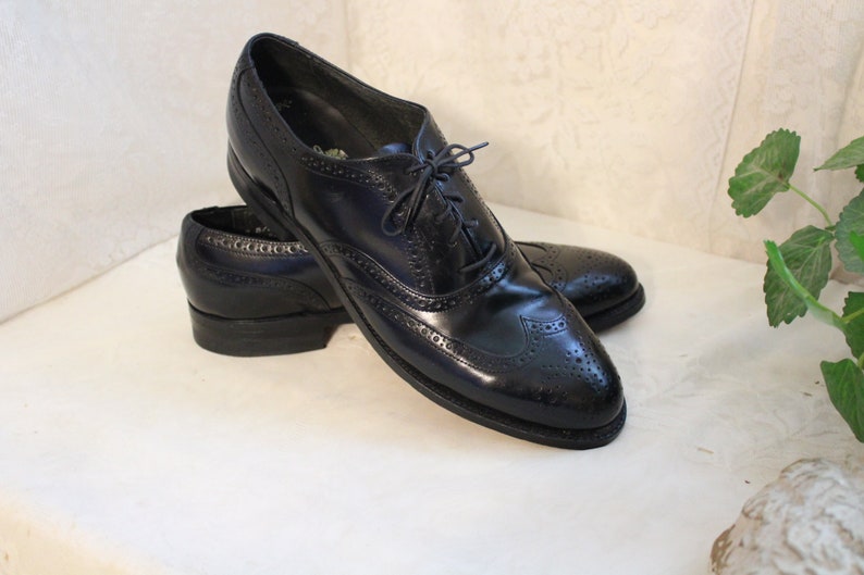 Vintage STAFFORD LEATHER WINGTIP Men Shoes Size 10 B Oxford Made in the usa Hardly Worn All Genuine Leather Classic Black Dress