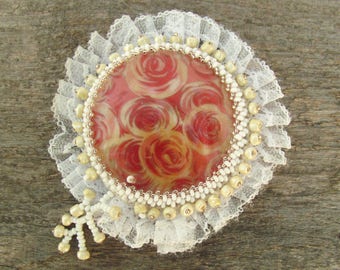 Large brooch with lace, Romantic accessories, Pale pink roses brooch, Bead embroidery, Jewelry with lace, Ready to ship, OOAK gifts