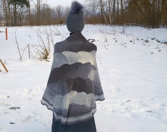 Multi color triangle scarf in shades of gray, Hand knit in shades of gray winter shawl, Gift for her, Ready to ship, One of a kind