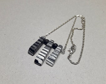 Geometric necklace, Minimalist necklace, Zebra choker, Minimalist concept, Contemporary jewelry, Black and white jewelry, Chain necklace