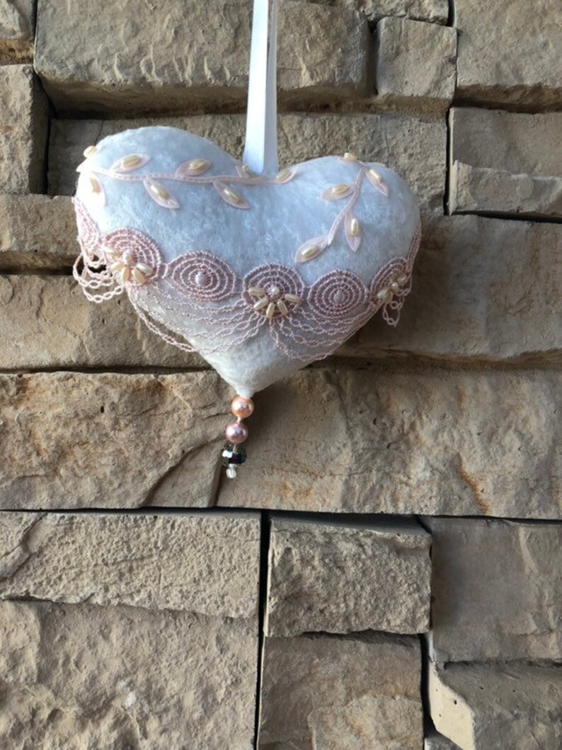 valentines heart Mother/'s Day heart friends heart home decor white heart ornament Hanging heart