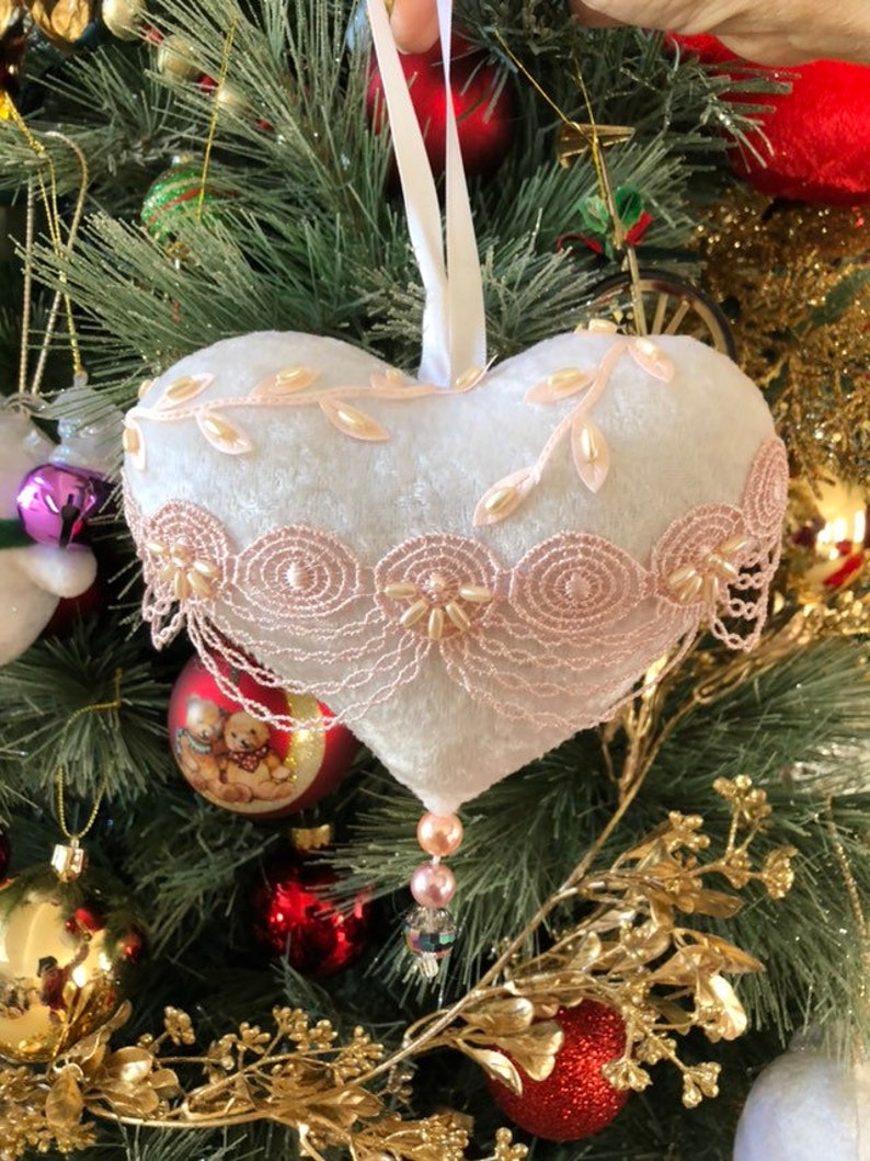 valentines heart Mother/'s Day heart friends heart home decor white heart ornament Hanging heart