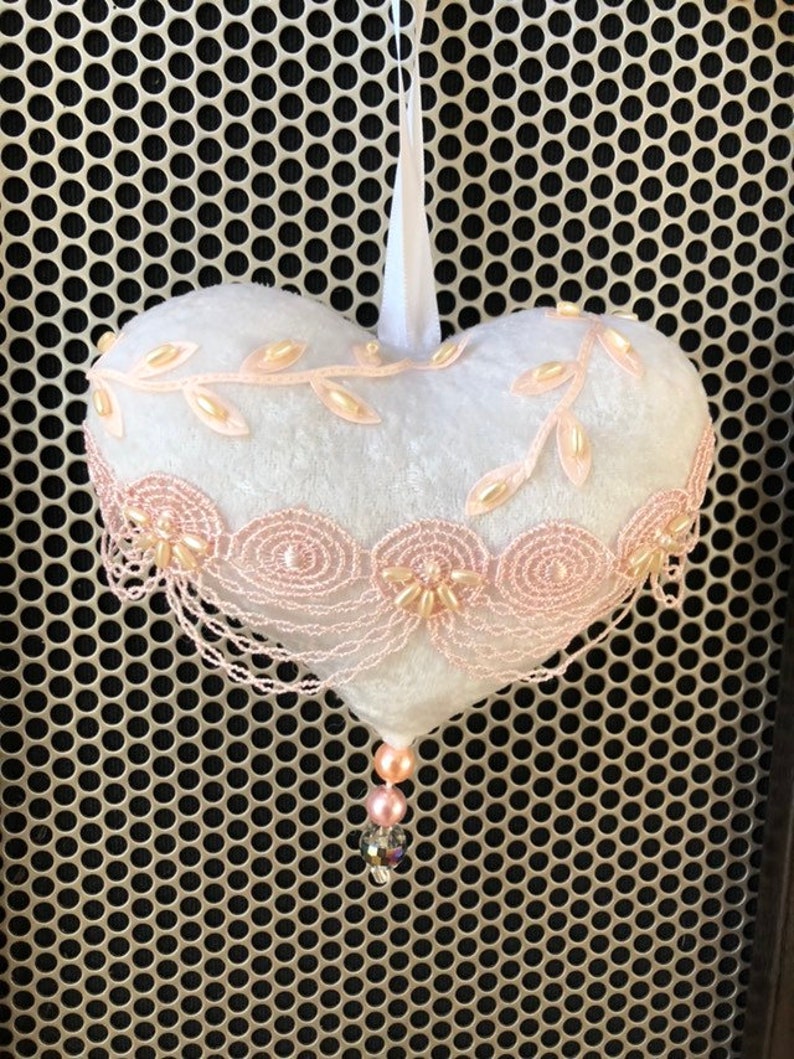 valentines heart Mother/'s Day heart friends heart home decor white heart ornament Hanging heart