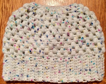 Bun Beanies, Crochet Messy Bun Hat, Bun Beanie, Crochet Messy Bun Hat, Mom Bun Beanie, Crochet Hat, crochet