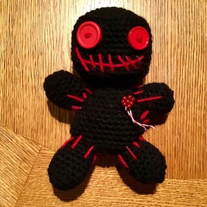 Voodoo Doll (Pin Cushion), Pin Cushion, Halloween, Goth,Doll, Amigurumi, crochet