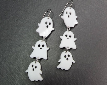Glow in the dark ghosts earrings, Halloween earrings, spooky cute earrings perfect for halloween, ghost earrings