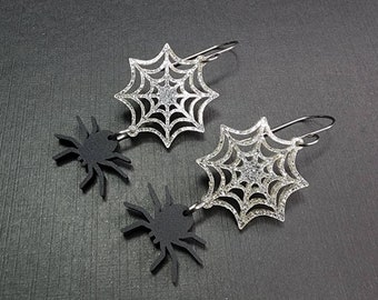 Spiders hanging from glittery spiderwebs dangly earrings, Halloween earrings, spooky cute earrings perfect for halloween, scary, spiders