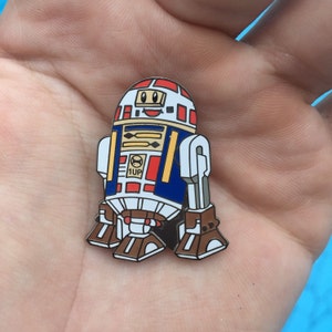 R2-DToad Hat Pin