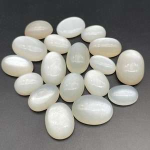 Pietra preziosa di luna vera/Pietra preziosa di luna/Pietra preziosa di luna cabochon/Pietra preziosa sciolta bianca