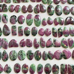 Rubin Zoisit Edelstein / Multicolor Cabochon Rubin Zoisit Stein / Herstellung für Schmuck Mix Größe