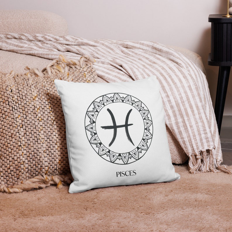 Zodiac Pisces Astrology Horoscope Cushion Cover image 2