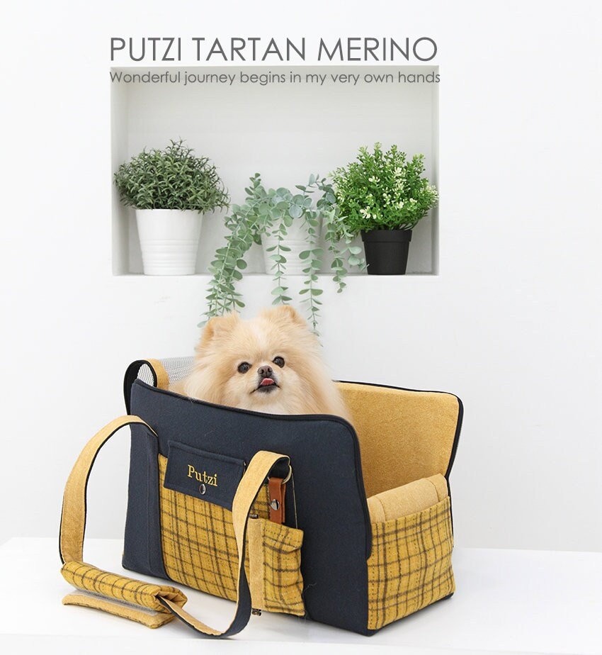 Shop Louis Vuitton Louis Vuitton DOG BAG by Bellaris