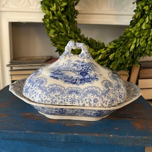 Blue and White Transferware Covered Vegetable Dish.