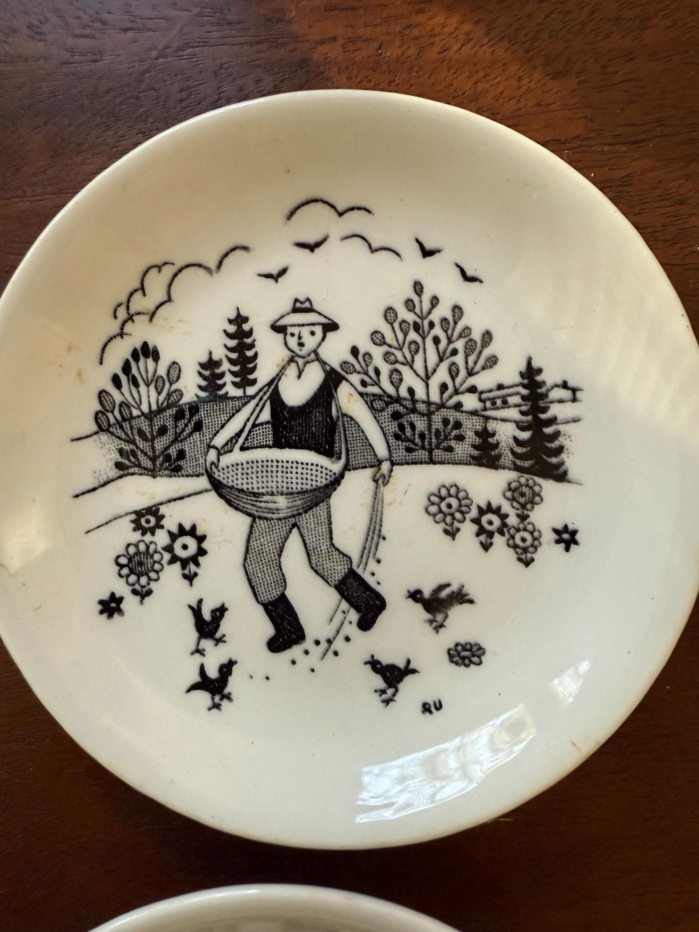 Black and White Vintage Little Plates. Arabia. Finland. Set of 2