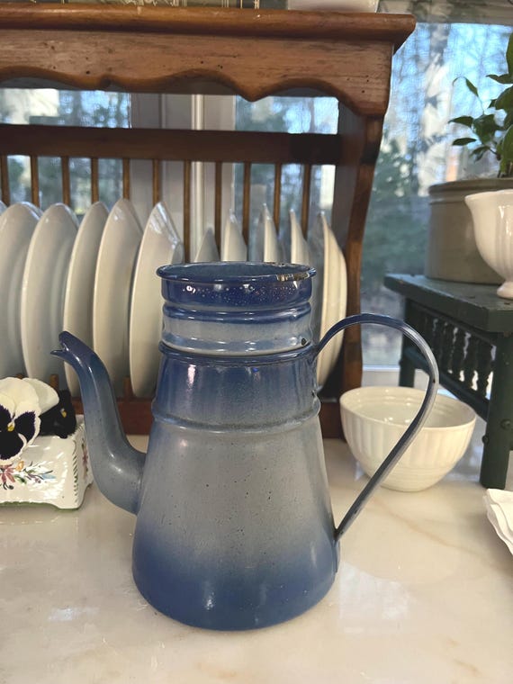 Cafetière émaillée bleue France