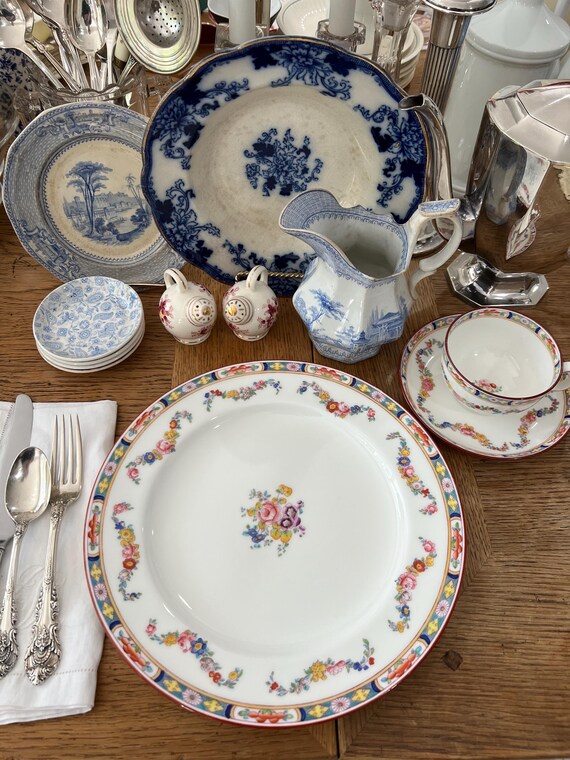 Vintage Mintons Royal China Dinner Plates, Floral Garland, Set of