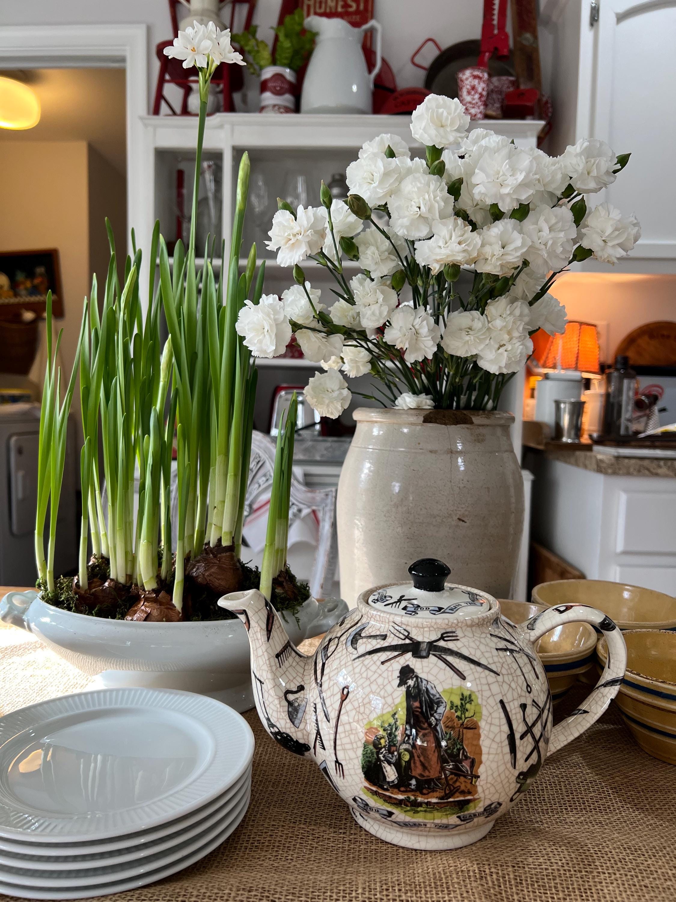 God Bless the Gardener Tea Pot by Paul Cardew. England - Etsy Denmark