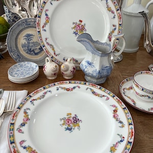 Blue and Pink Vintage Set of 2 floral Garland Mintons Royal China 10” Dinner Plate