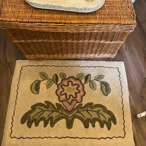 Hooked Rug by Jean Tynan.  Primitive Pink Flower.  Pattern Monty by Lib Callaway.