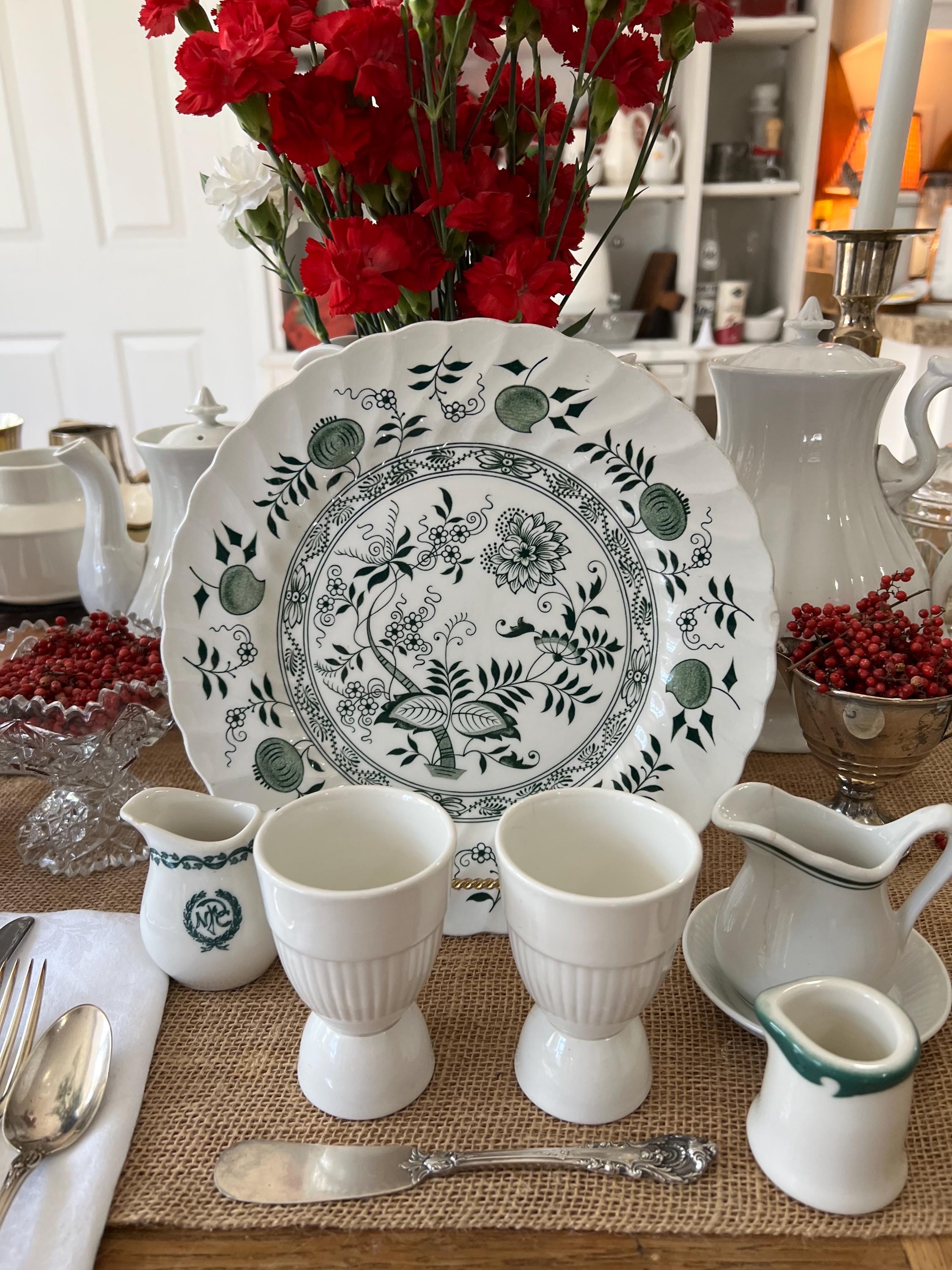 ホワイト ヴィンテージ 英国製エッグカップ 2 個セット。 - Etsy 日本