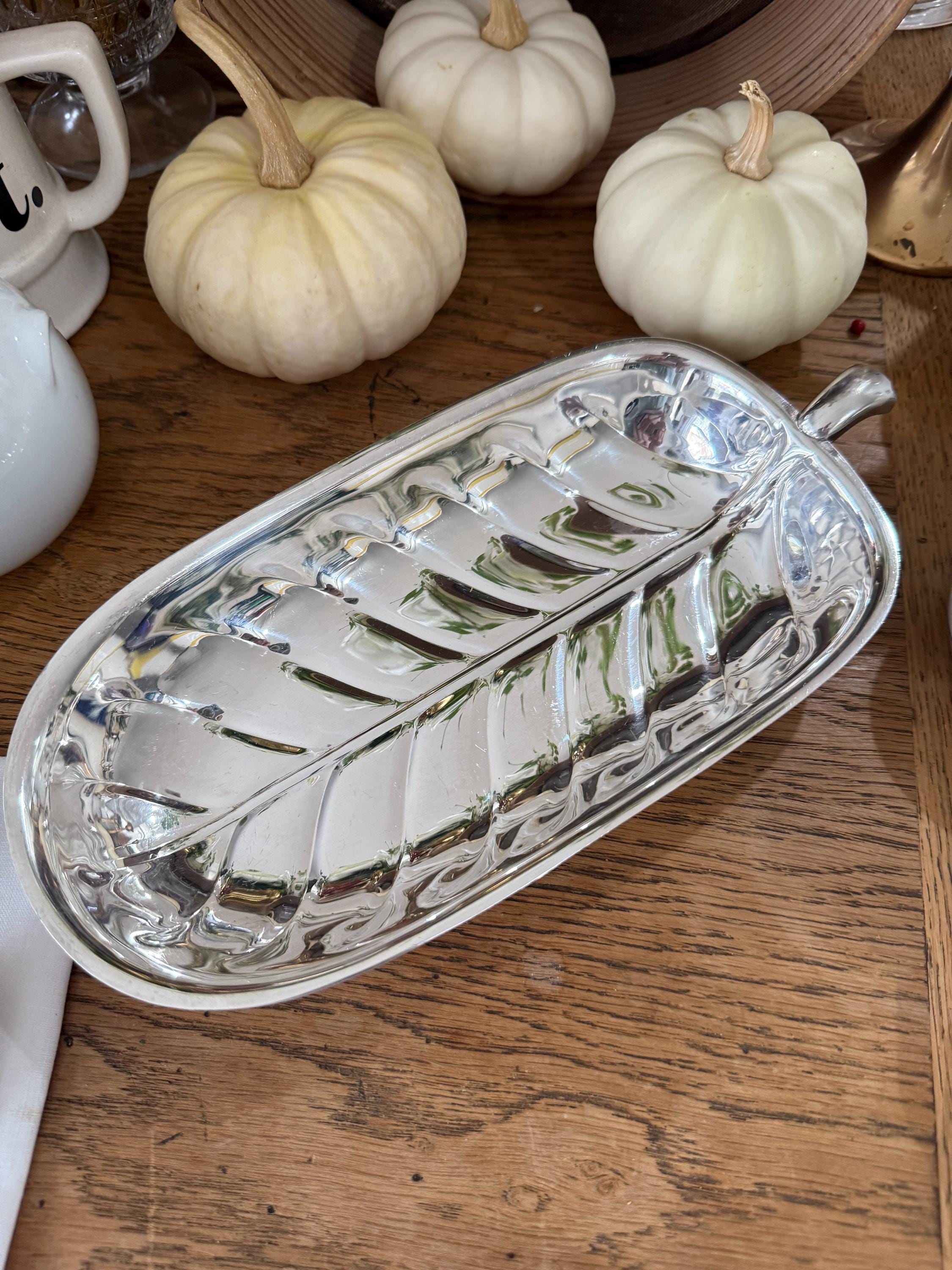 英国Victorian Silver Plateリーフモチーフ 陶器サラダサーパ Silverplate Leaf Dish. International Silver Company 8195. - Etsy