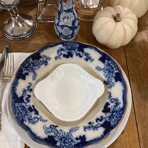 White Vintage Bone China Individual Hors d’oeuvre Dish.  Set of 4.