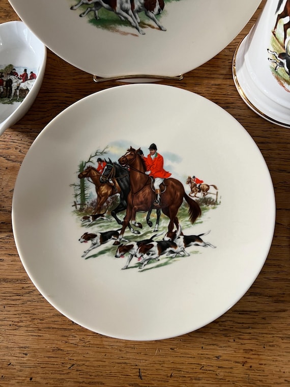 Fox Hunting Set of 2 Porcelain Plates - Etsy