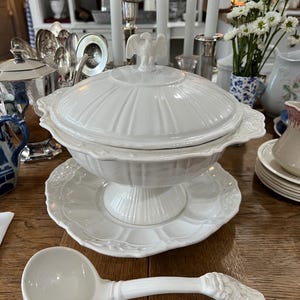 White Ceramic Vintage Eagle Adorned Soup Tureen with Ladle