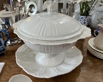 White Ceramic Vintage Eagle Adorned Soup Tureen with Ladle