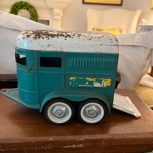 Green Vintage Metal Toy Horse Trailer