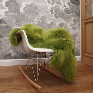 SHEEPSKIN GREEN X  Throw Genuine leather Sheep Skin  Decorative rug green comfy, cozy, hair is very thick, shiny !