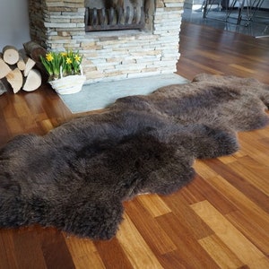 GIANT SHEEPSKIN Double X  Brown Throw Genuine leather Sheep Skin 79&quot; x 30&quot; Decorative rug Natural comfy,cozy, hair is very thick, shiny