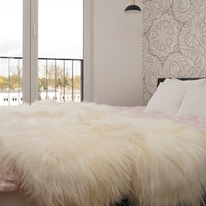 GIANT  Four Sheepskin Icelandic    White Cream Throw Genuine leather Sheep Skin 79&quot; x 48&quot; Decorative rug White comfy, cozy, hair i