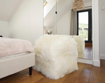 Elegant Luxurious Real Sheepskin Ottoman white Pouf Pouffe bench chair Scandinavian Style Ottoman Natural genuine Sheepskin footstool poufee
