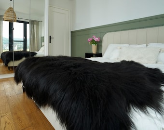 Genuine Triple Icelandic Black Sheepskin Rug, Natural Color Thick Wool Throw Carpet (64" x 48")