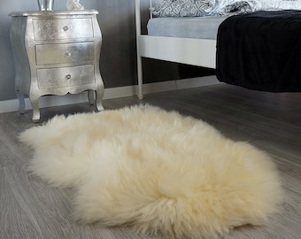 GIANT SHEEPSKIN 50 "x 30" White Throw Genuine leather Sheep Skin Decorative rug Natural comfy, cozy, hair is very thick, shiny !