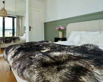 Natural Triple Mouflon Sheepskin Rug, Black White, Thick Fluffy Throw (64" x 46")
