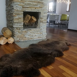 GIANT SHEEPSKIN Double X  Brown Throw Genuine leather Sheep Skin 79&quot; x 30&quot; Decorative rug Natural comfy,cozy, hair is very thick, shiny