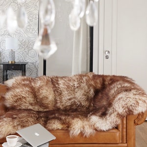 GIANT SHEEPSKIN Triple X  Mouflon White Brown Throw Genuine leather Sheep Skin 64&quot; x 46&quot; Decorative rug Natural very thick, shiny !