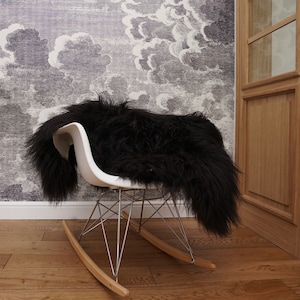 SHEEPSKIN ICELANDIC BLACK Throw Genuine leather Sheep Skin 50&quot; x 30&quot; Decorative rug  comfy, cozy, hair is very thick, shiny !