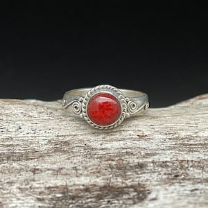 Natural Red Coral Ring // 925 Sterling Silver // Bali Design // Sizes 5 to 10
