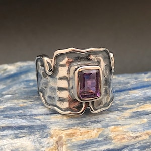 Textured Amethyst Silver Ring // Wide Hammered Amethyst Ring // 925 Sterling Silver // Size 9