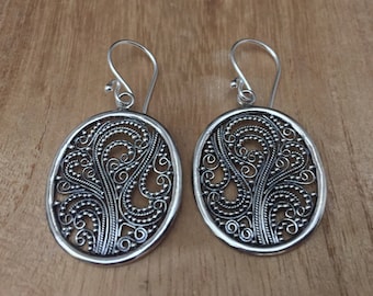 Bali Filigree Earrings // Hand Beaded Bali Filigree Silver Earrings // 925 Sterling Silver