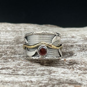 Wide Band Garnet Ring Size 8, 9 // 925 Sterling Silver // Crescent Moon Ring