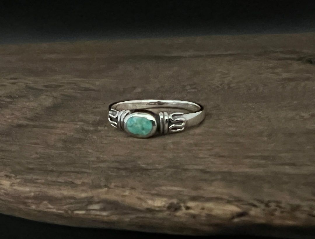 Small Traditional Style Turquoise Ring in 925 Sterling Silver With ...