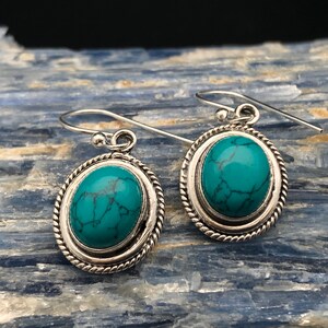 Turquoise Stone Earrings // Silver Turquoise Earrings // Turquoise Silver Earrings // 925 Sterling Silver // Braided Setting // Oval