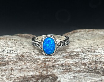 Anillo de ópalo trenzado // Plata de ley 925 // Oxidado // Tallas disponibles del 5 al 10