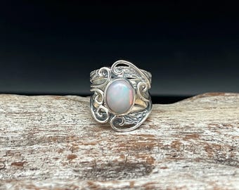 Anillo de ópalo natural estilo vintage // Plata de ley 925 // Talla 7