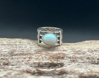 Anillo de ópalo natural // Plata de ley 925 // Talla 7