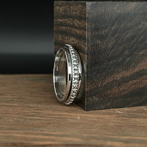 Beaded Bali Style Spin Ring // 925 Sterling Silver // Silver Spinner Ring